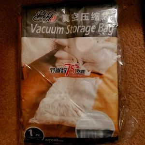 Vacuum storage bag